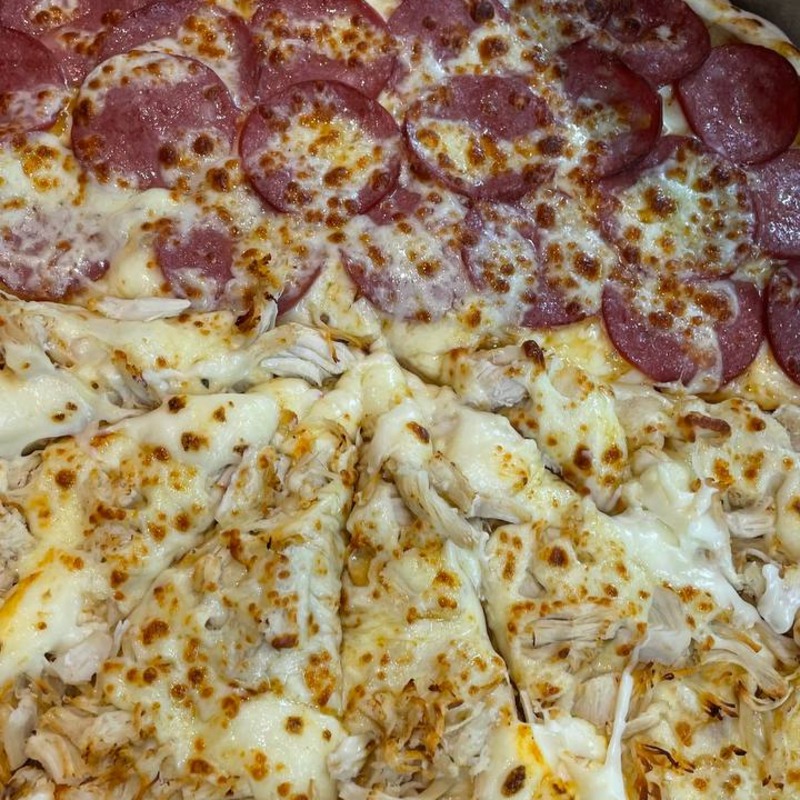 Pizza Brasa Crioula bem recheada